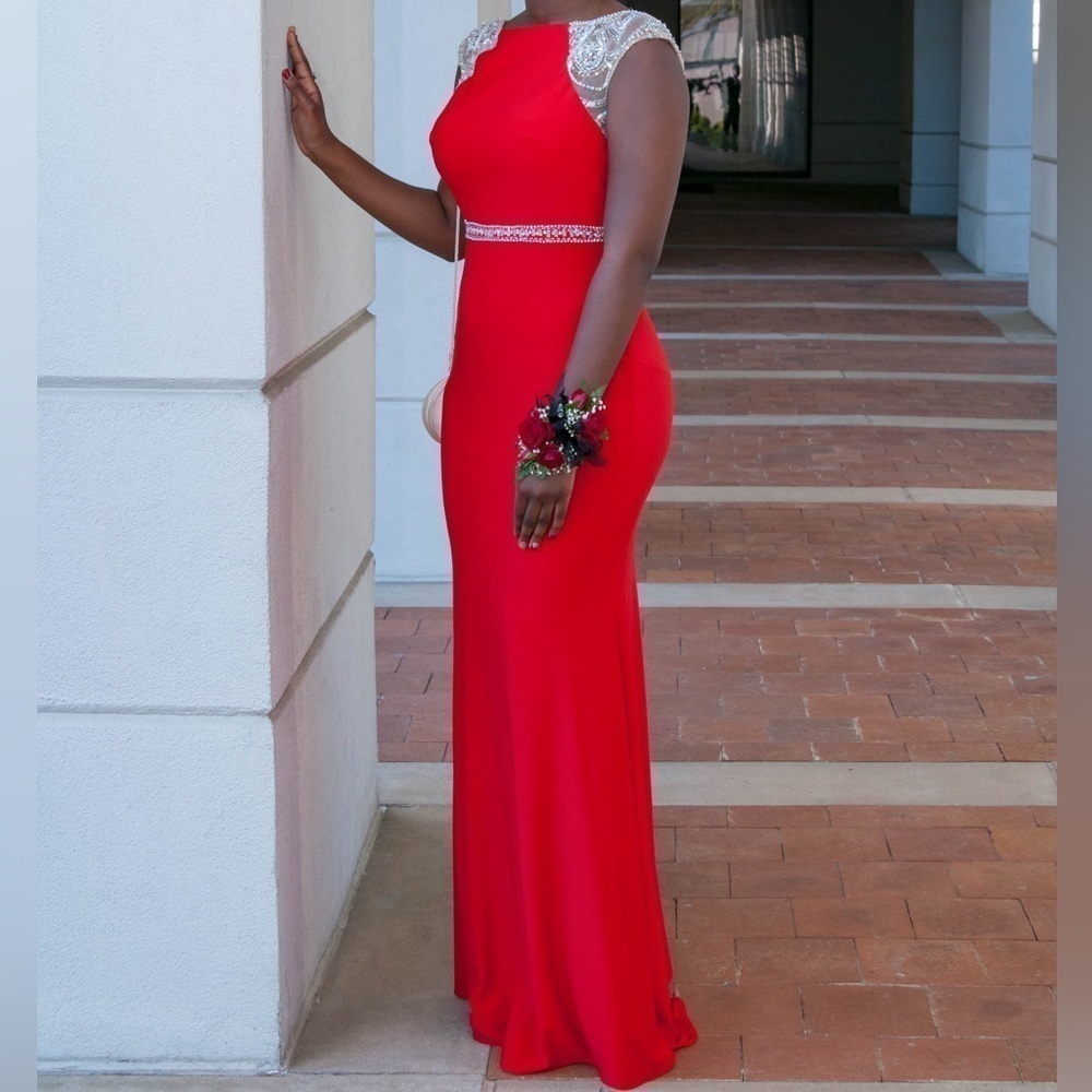 Red Prom Aspeed Sheer Hand-beaded Sleeveless Long Dress Medium
